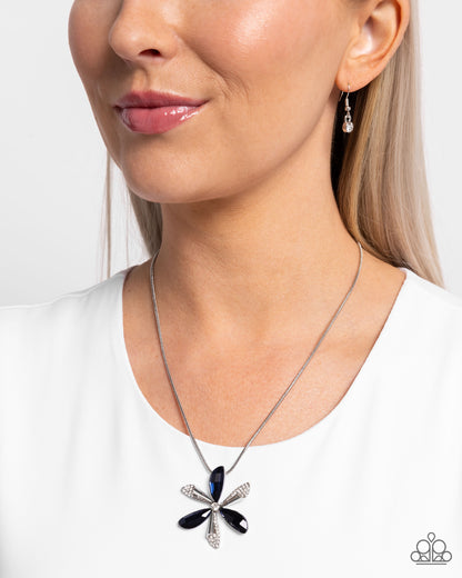 POTENT PATTERN NECKLACE – BLUE – PAPARAZZI – 1878