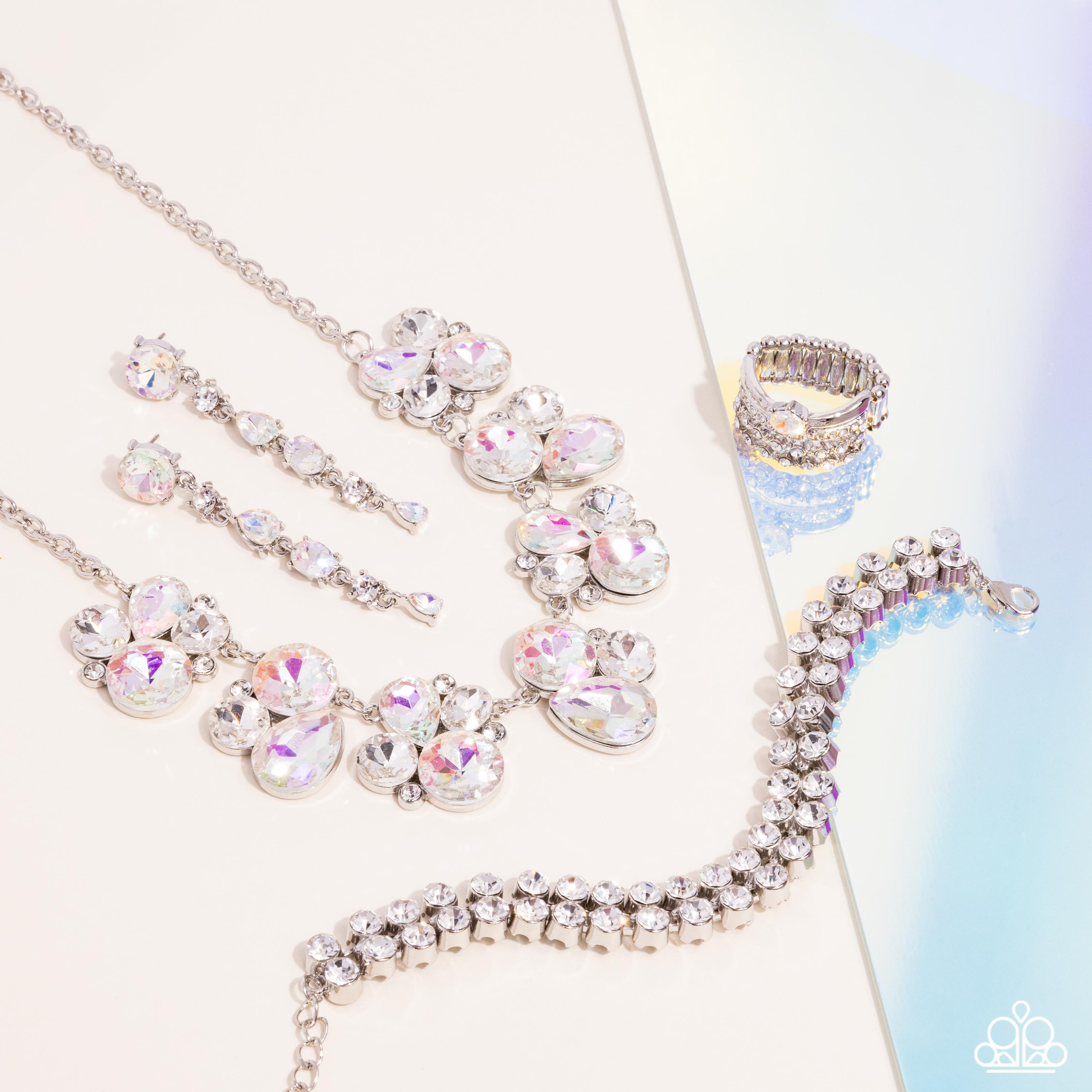 FAIRYTALE FALLS – WHITE EARRING – FIERCELY 5TH AVENUE – 1638