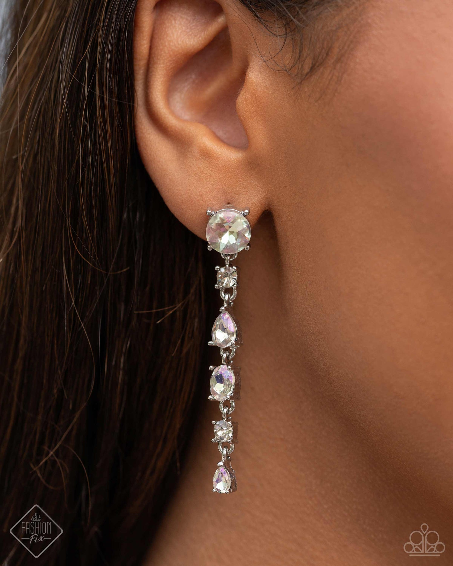 FAIRYTALE FALLS – WHITE EARRING – FIERCELY 5TH AVENUE – 1638