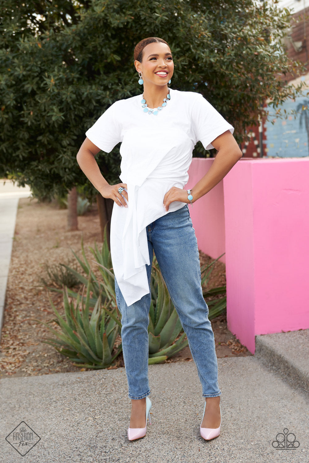 DROP A TINT - BLUE EARRING - GLIMPSES OF MALIBU - 1565