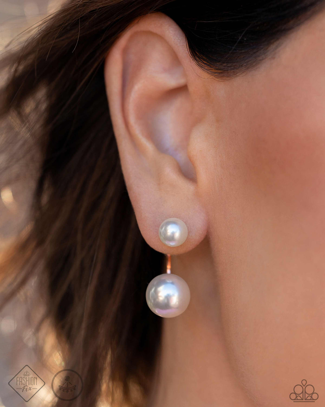 DAYDREAMY DAWN – WHITE EARRING – GLIMPSES OF MALIBU – 1642