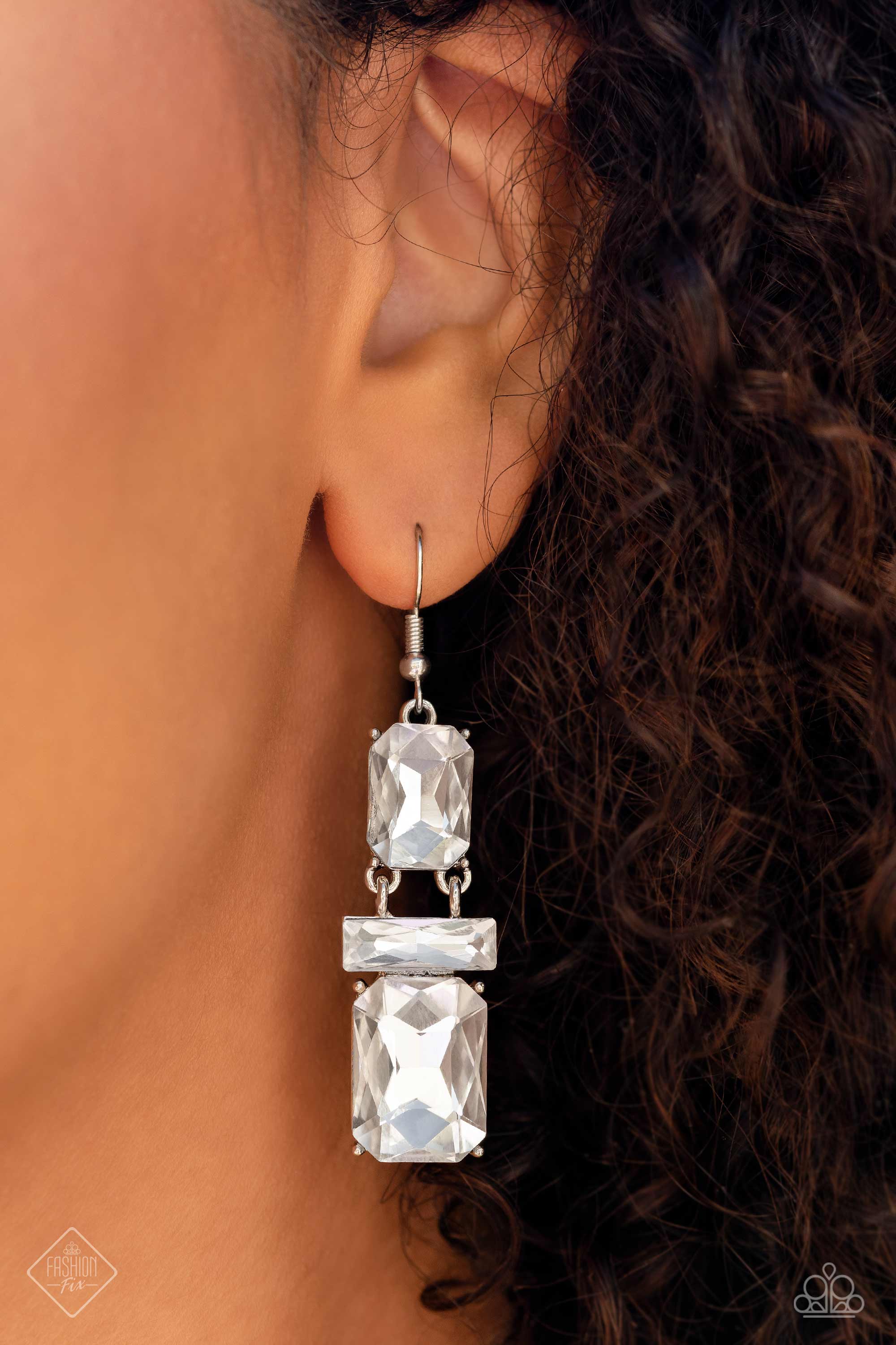 CHAIN CHECK - SILVER EARRING - MAGNIFICENT MUSINGS – 1615