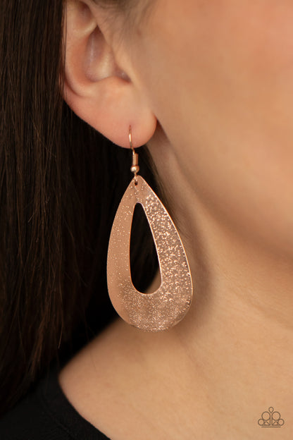 HAND IT OVAL! - ROSE GOLD EARRINGS - PAPARAZZI – 1280