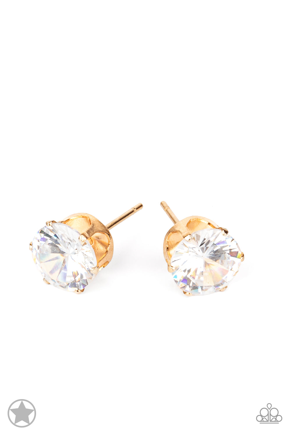 JUST IN TIMELESS - GOLD EARRING STUDS - PAPARAZZI – 1289