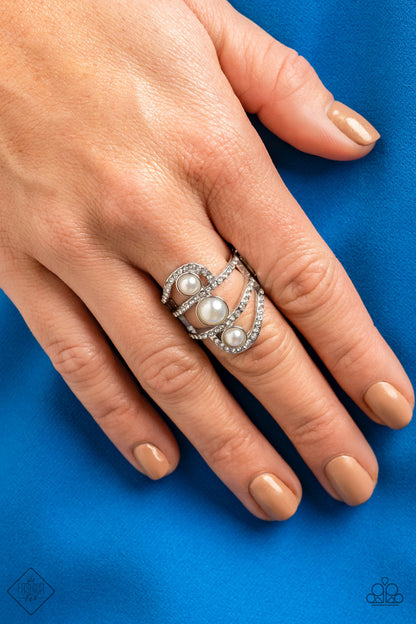 COLOR ME ENVIOUS - WHITE RING - FIERCELY 5TH AVENUE - 1544