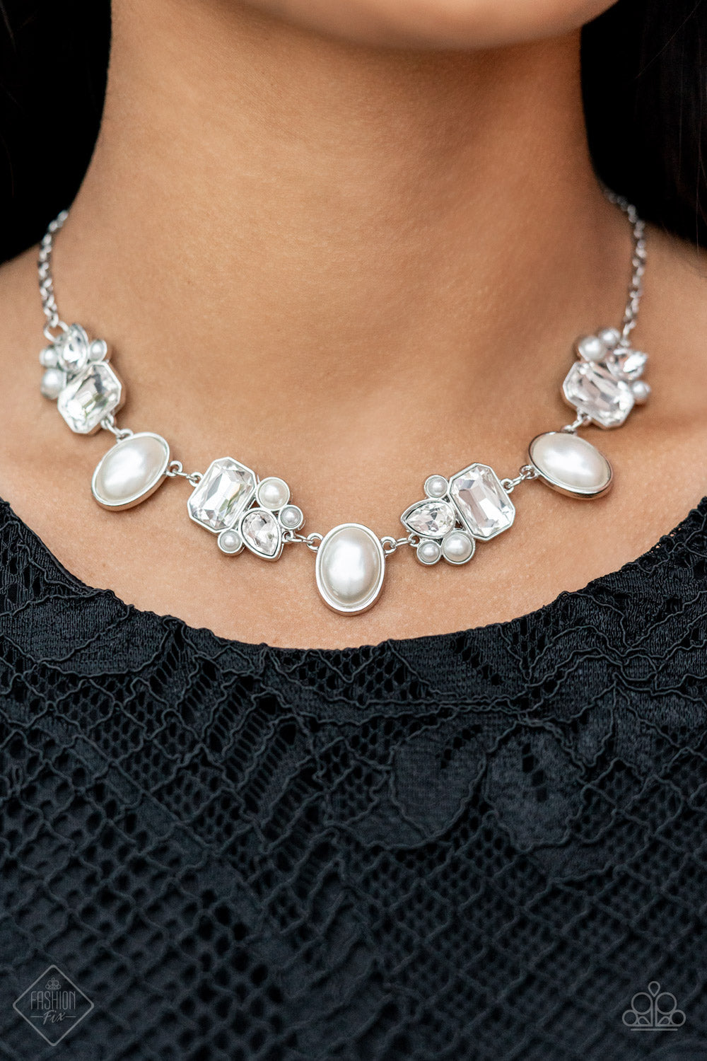 SENSATIONAL SHOWSTOPPER - WHITE NECKLACE - FIERCELY 5TH AVENUE - 1539