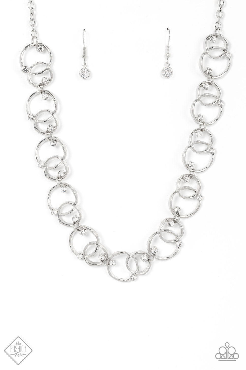 CENTER OF MY UNIVERSE - WHITE NECKLACE - FIERCELY 5TH AVENUE - 1554