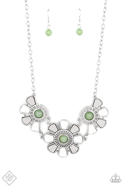 AQUATIC GARDEN - GREEN NECKLACE - GLIMPSES OF MALIBU - 1555