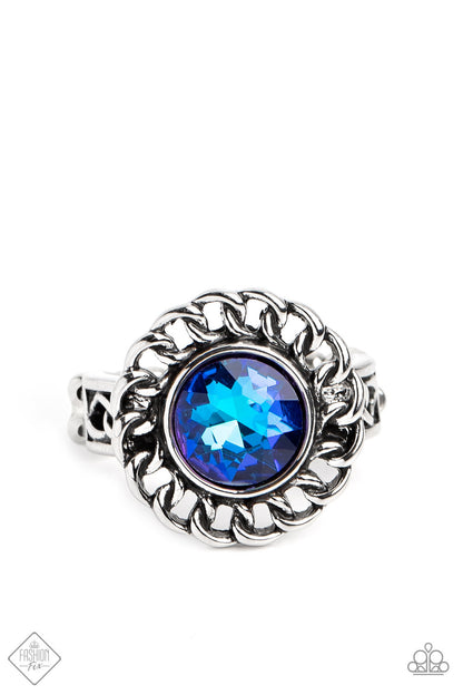 ROUND TABLE RUNWAY - BLUE RING - MAGNIFICENT MUSINGS - 1600