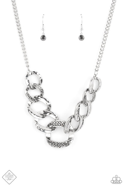 BOMBSHELL BLING - SILVER NECKLACE - MAGNIFICENT MUSINGS - 1556
