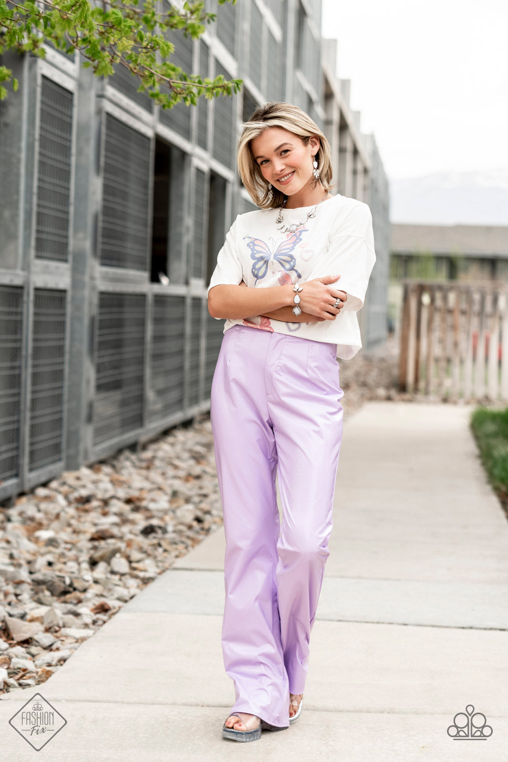 ECO ENCHANTMENT - WHITE NECKLACE - SUNSET SIGHTINGS - 1573