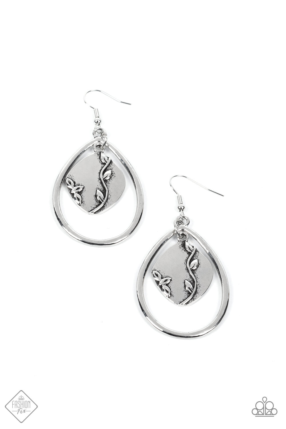 ARTISAN REFUGE - SILVER EARRING - SIMPLY SANTA FE - 1567