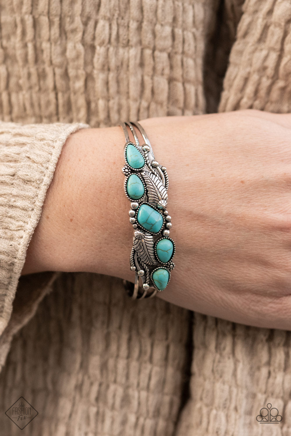 COTTAGE LIVING - BLUE BRACELET - SSF - 1517