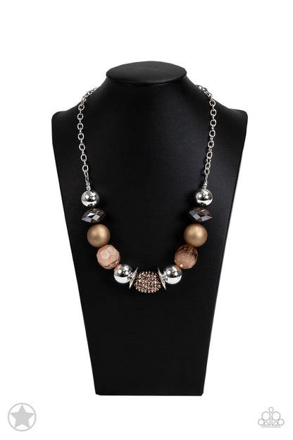 A WARM WELCOME - BROWN NECKLACE - PAPARAZZI - 1753