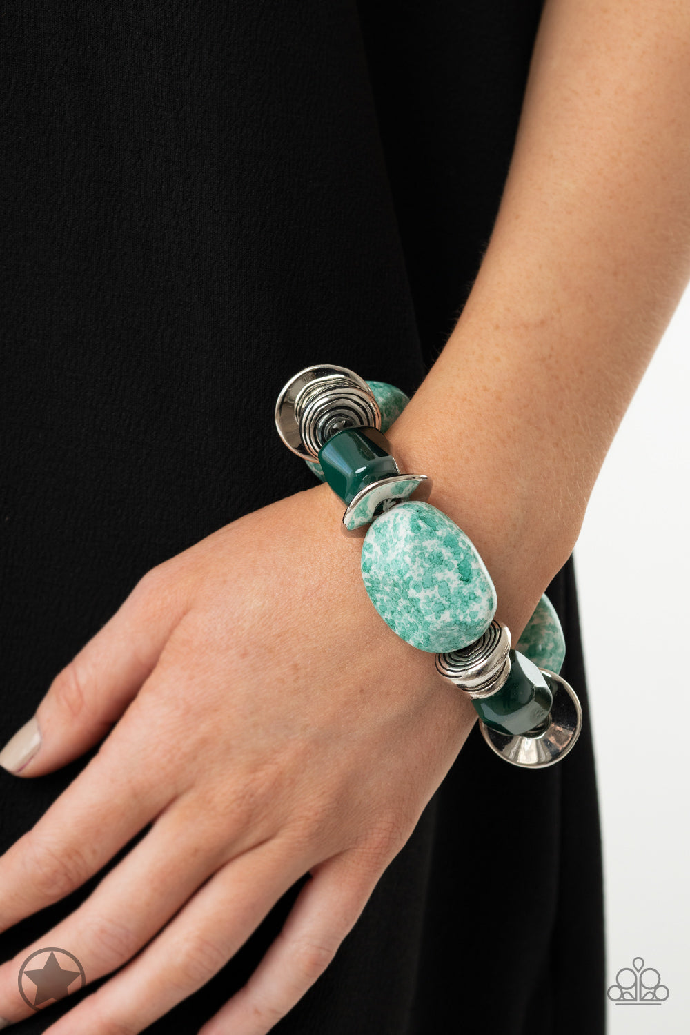 GLAZE OF GLORY - BLUE BRACELET - PAPARAZZI - 1127