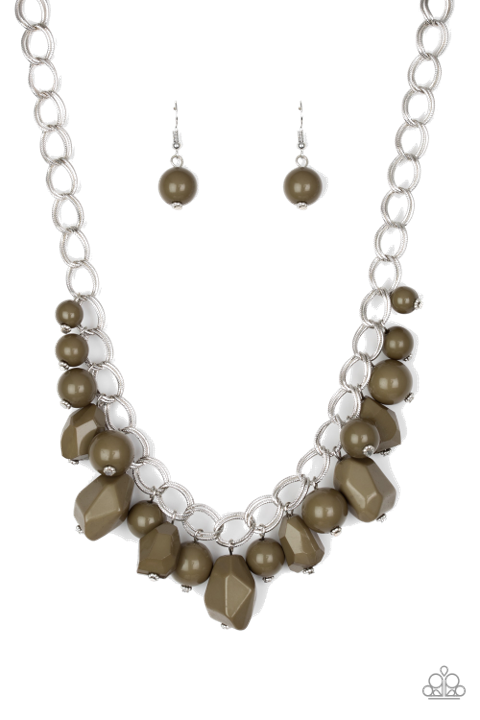 GORGEOUSLY GLOBETROTTER - GREEN NECKLACE - PAPARAZZI - 1786