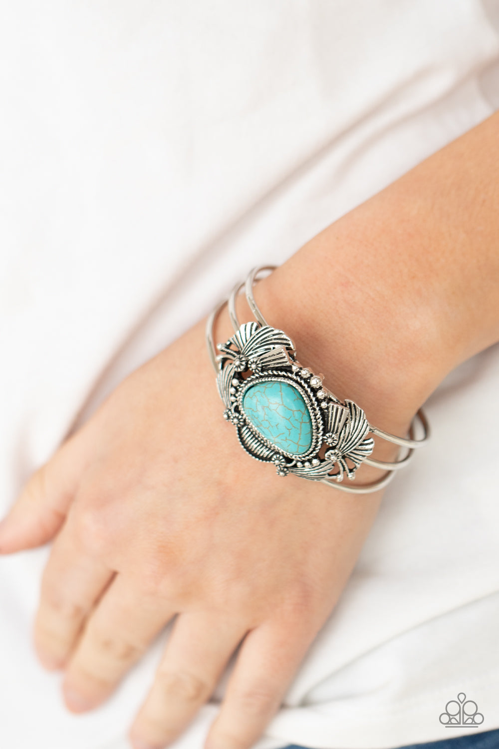 WESTERN WONDERLAND - BLUE BRACELET - PAPARAZZI - 1126